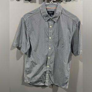 Men’s Medium Button Down